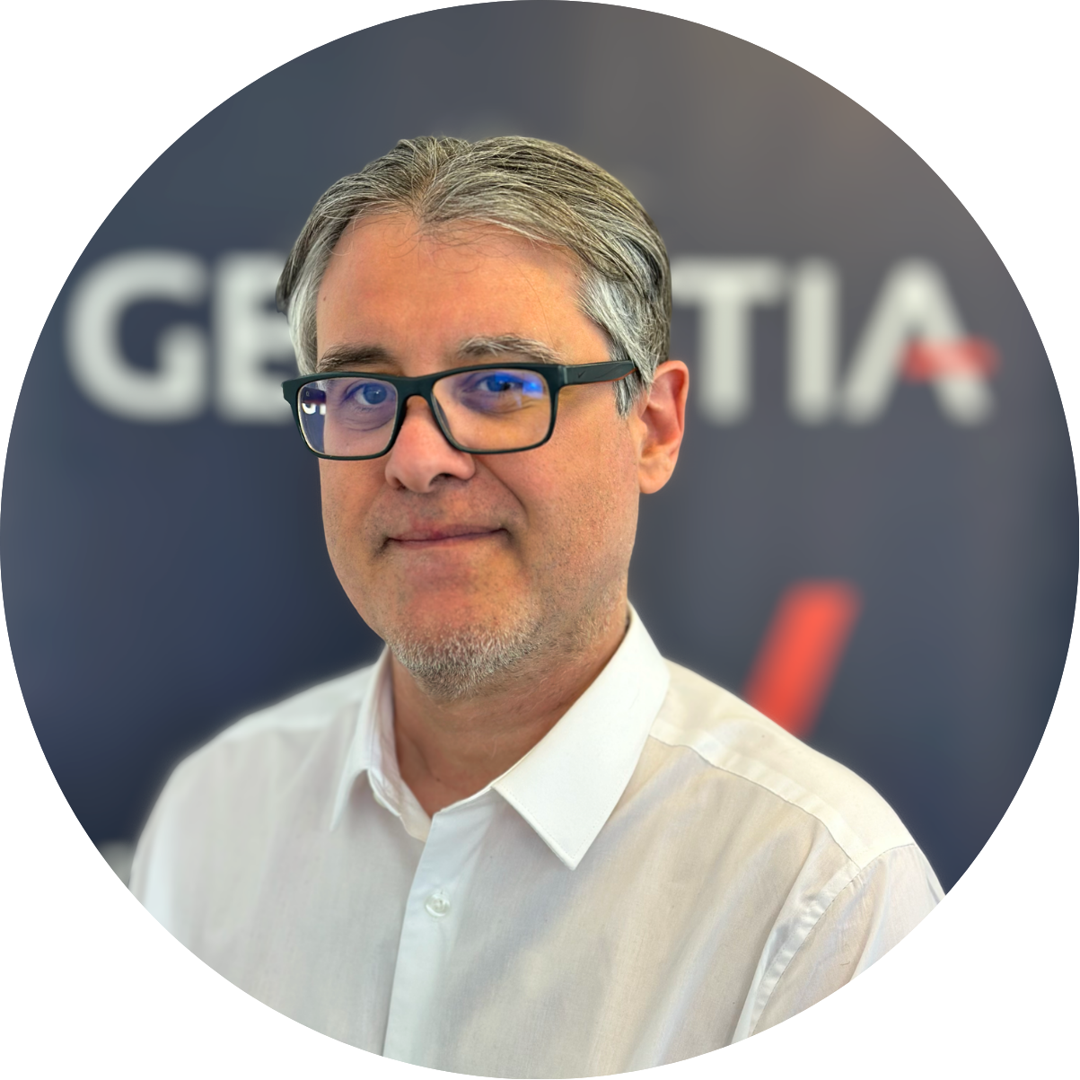 DAVID GESINTIA